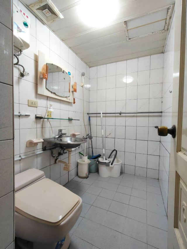 觀天下二房可租補入籍