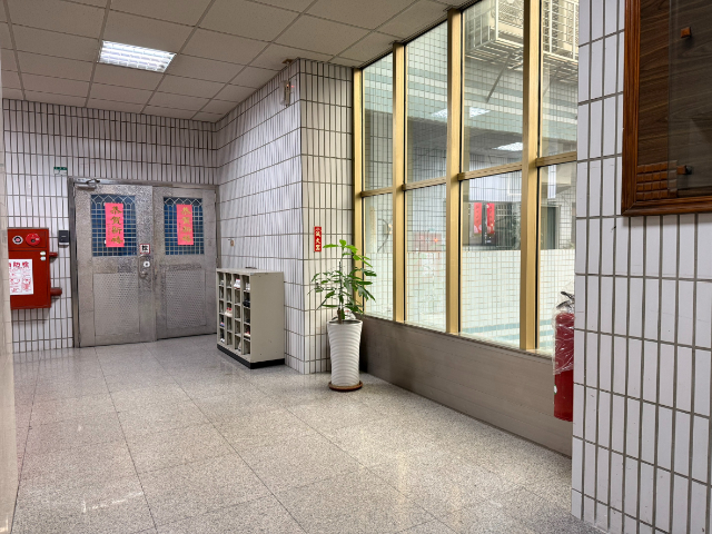 泰山五角大廈廠辦