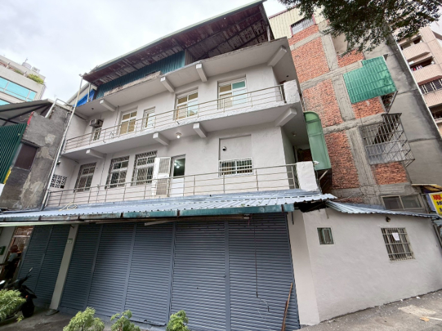 桃園火車站旁透天