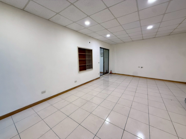 桃園火車站旁透天