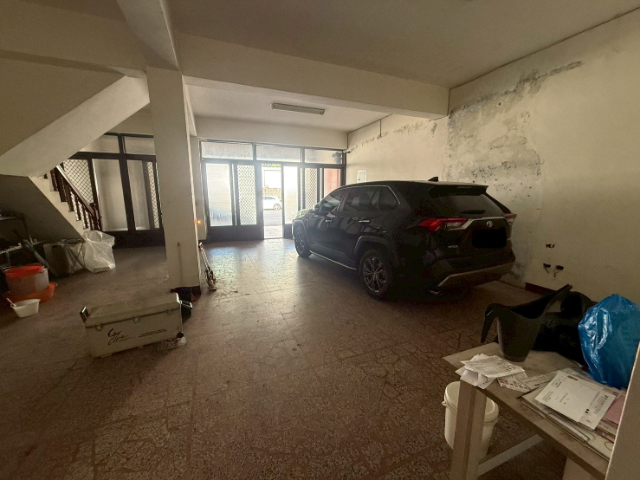 新興街百坪大透天居住使用權（未保存登記）