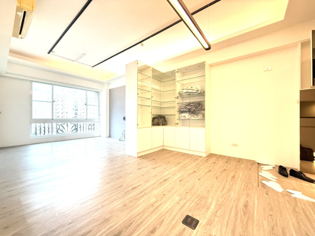 春城麗池景觀3房車