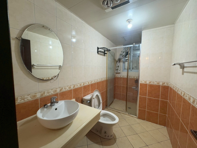 凡爾賽大四房車