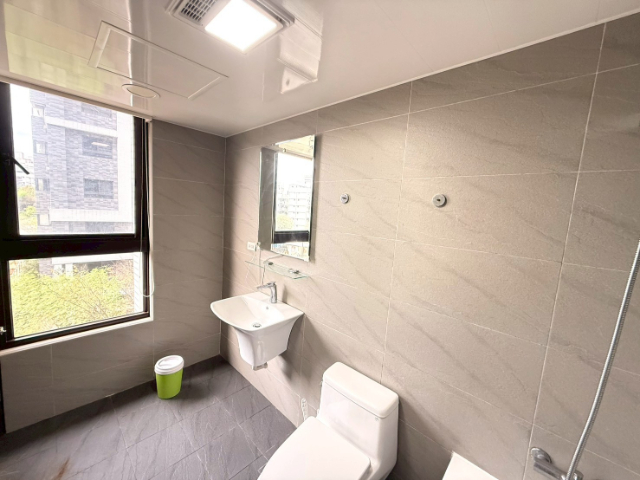 樂捷市精美4房車