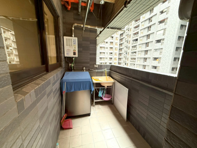 樂捷市精美4房車